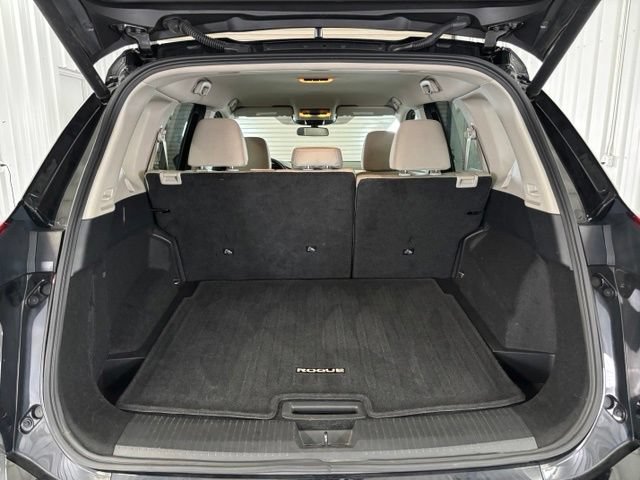 Used 2025 Nissan Rogue SV AWD/4WD image 12