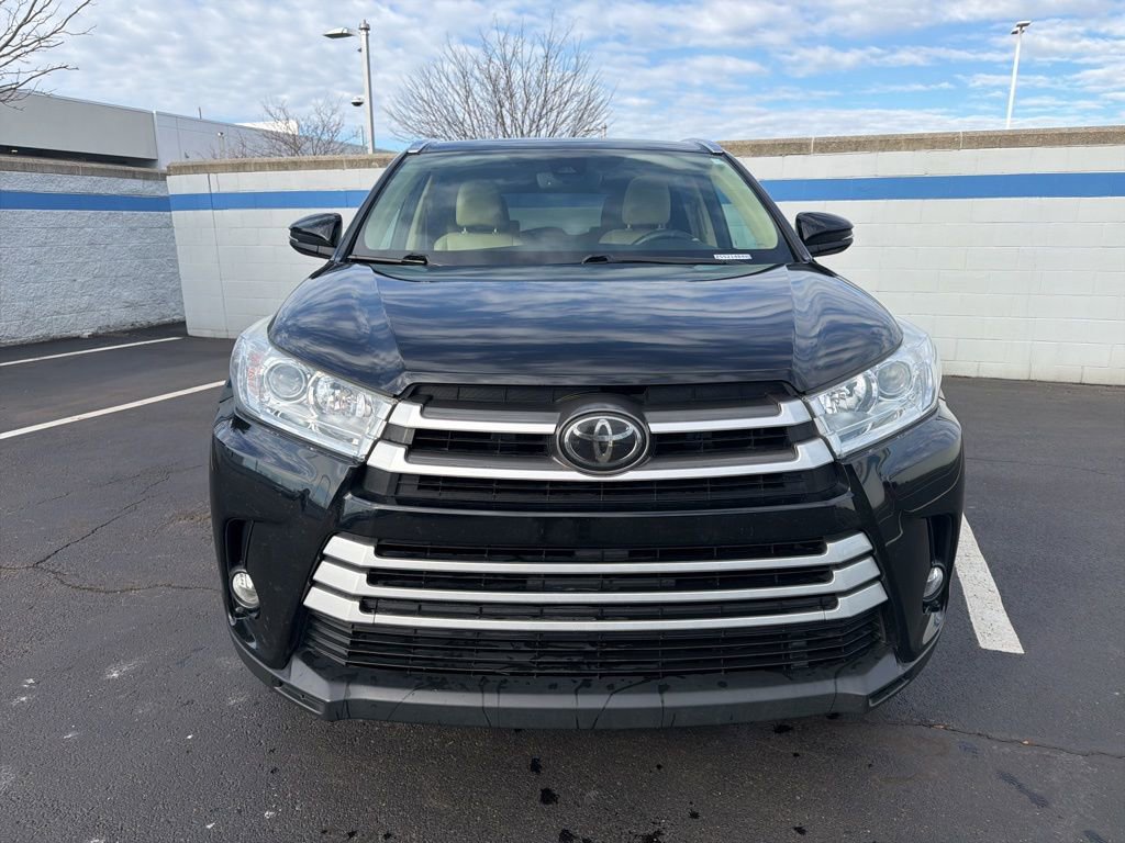 Used 2017 Toyota Highlander XLE image 8