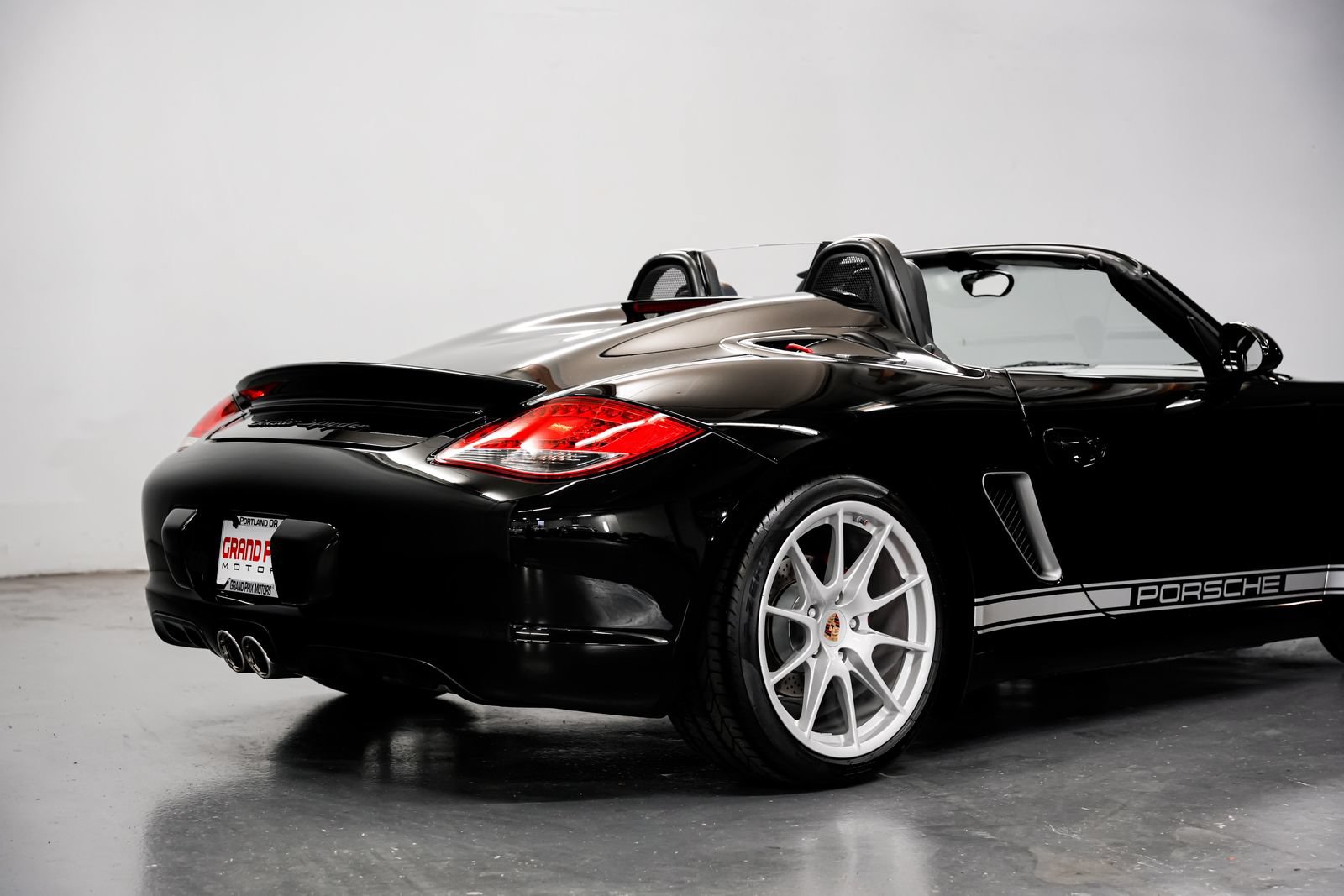Used 2011 Porsche Boxster Spyder RWD image 32