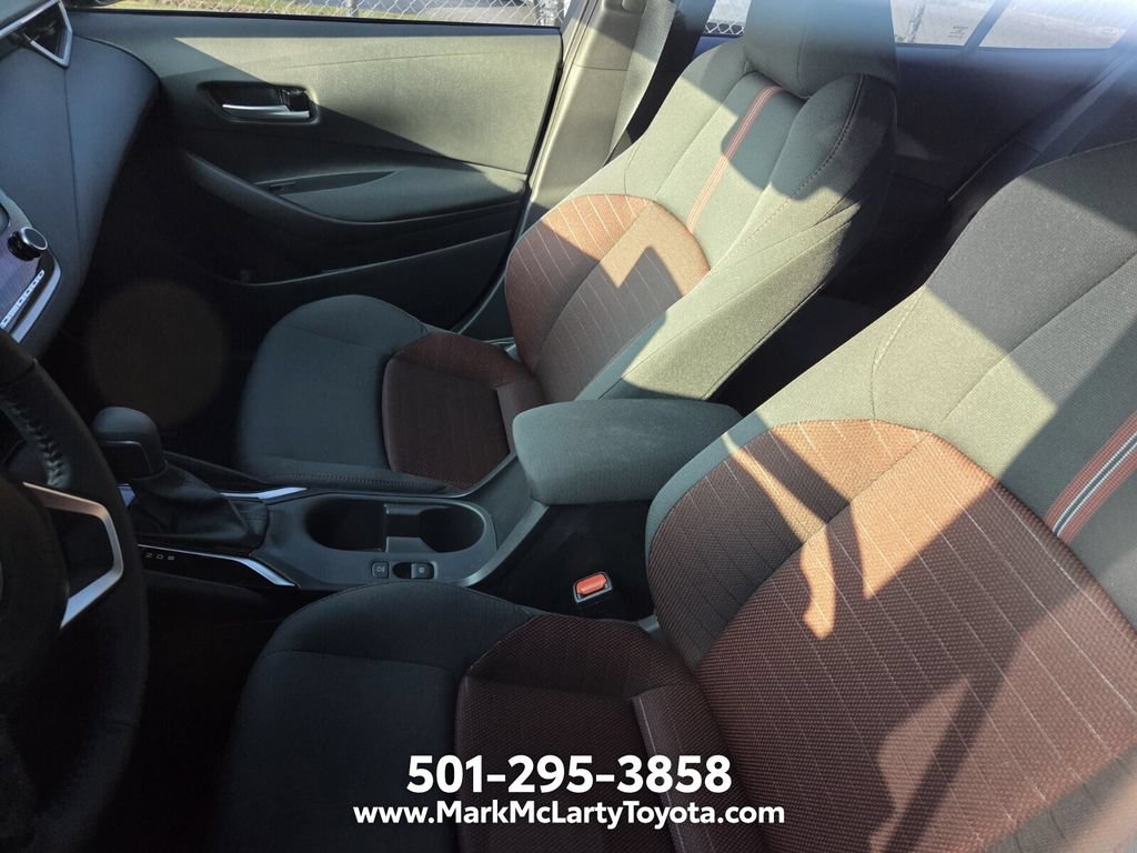 Used 2026 Toyota Corolla SE FWD image 5