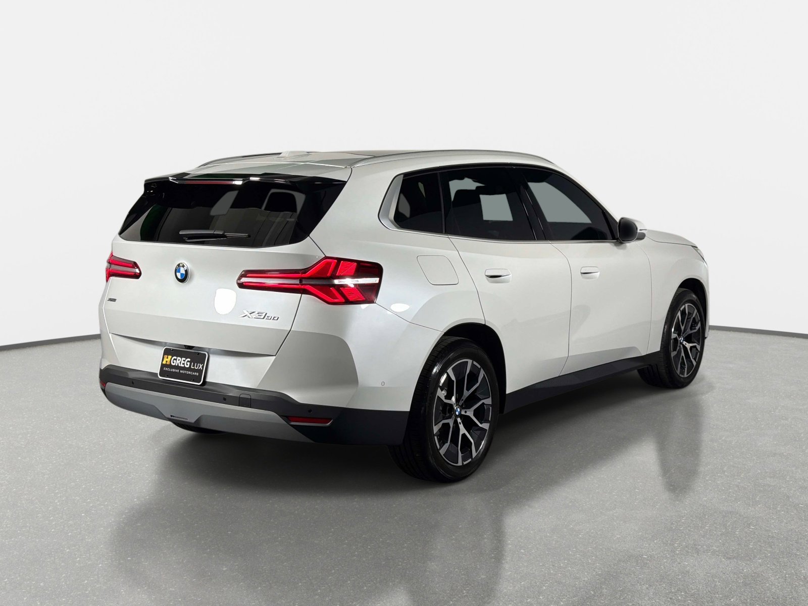 Used 2025 BMW X3 xDrive30i w/ Convenience Package image 3