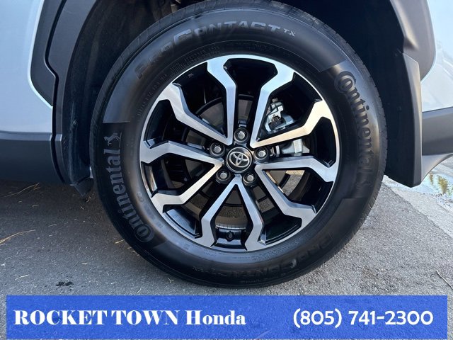 Used 2025 Toyota Corolla Cross AWD Hybrid image 19