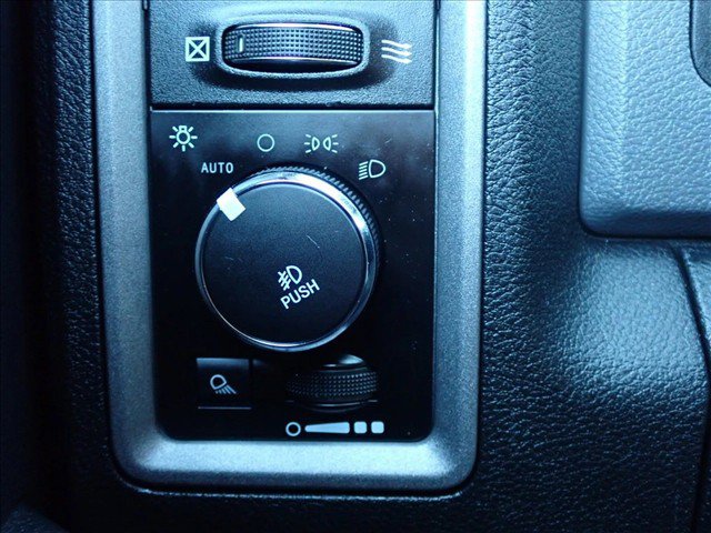Used 2015 RAM 1500 Express AWD/4WD image 20