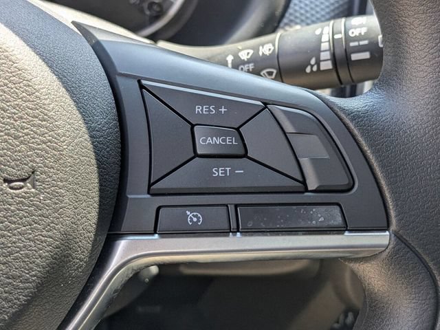 Used 2020 Nissan Kicks S FWD image 17