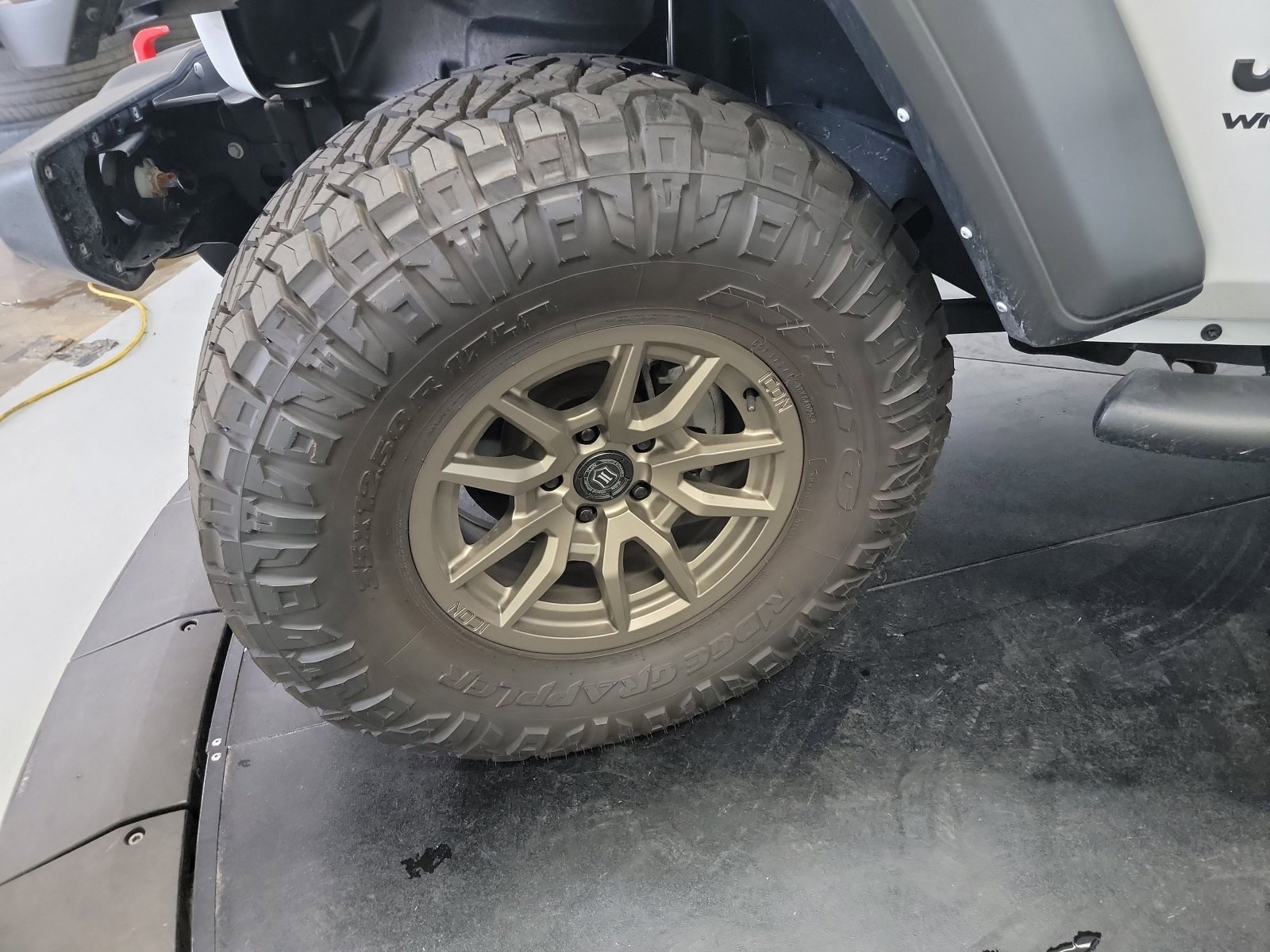 Used 2022 Jeep Wrangler Unlimited Sport AWD/4WD image 30