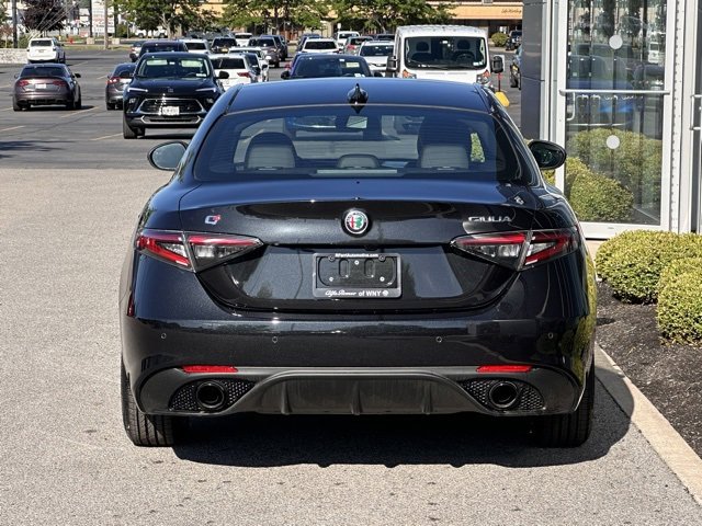 New 2025 Alfa Romeo Giulia AWD w/ Driving Assist Package image 5