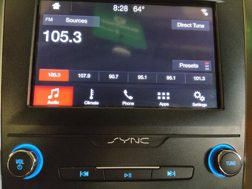 Used 2019 Ford Fusion SEL FWD image 25