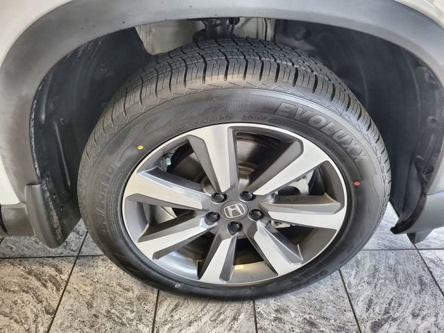 Used 2023 Honda Pilot Touring image 10