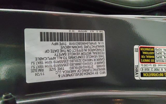 Used 2025 Honda Odyssey Elite image 41