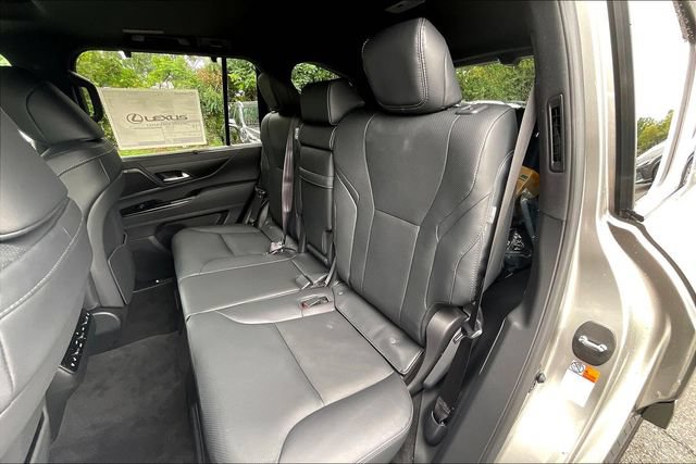 New 2026 Lexus LX 600 4WD w/ Accessory Package (2T) image 10