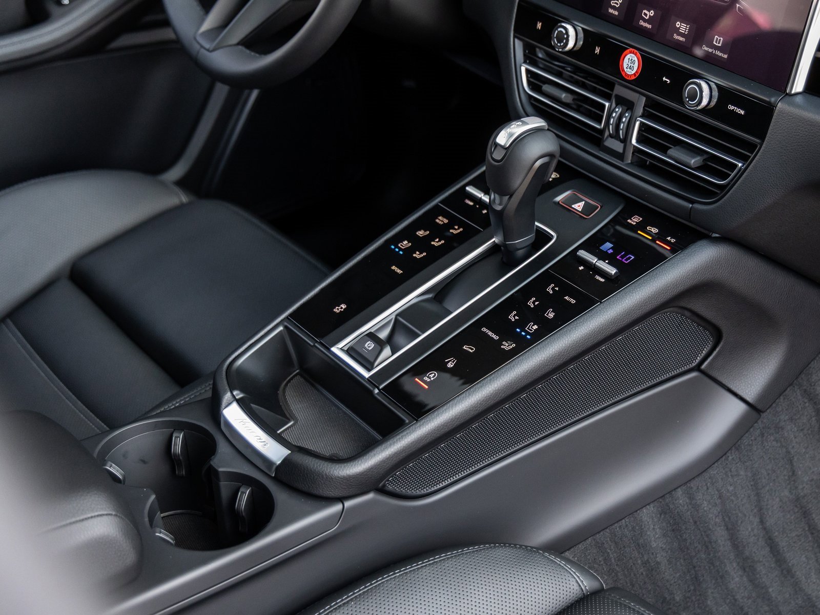 New 2026 Porsche Macan image 34