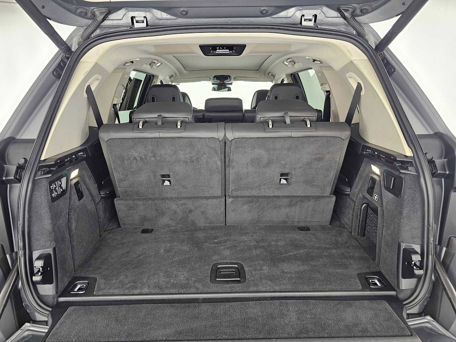 Used 2025 BMW X7 xDrive40i image 15