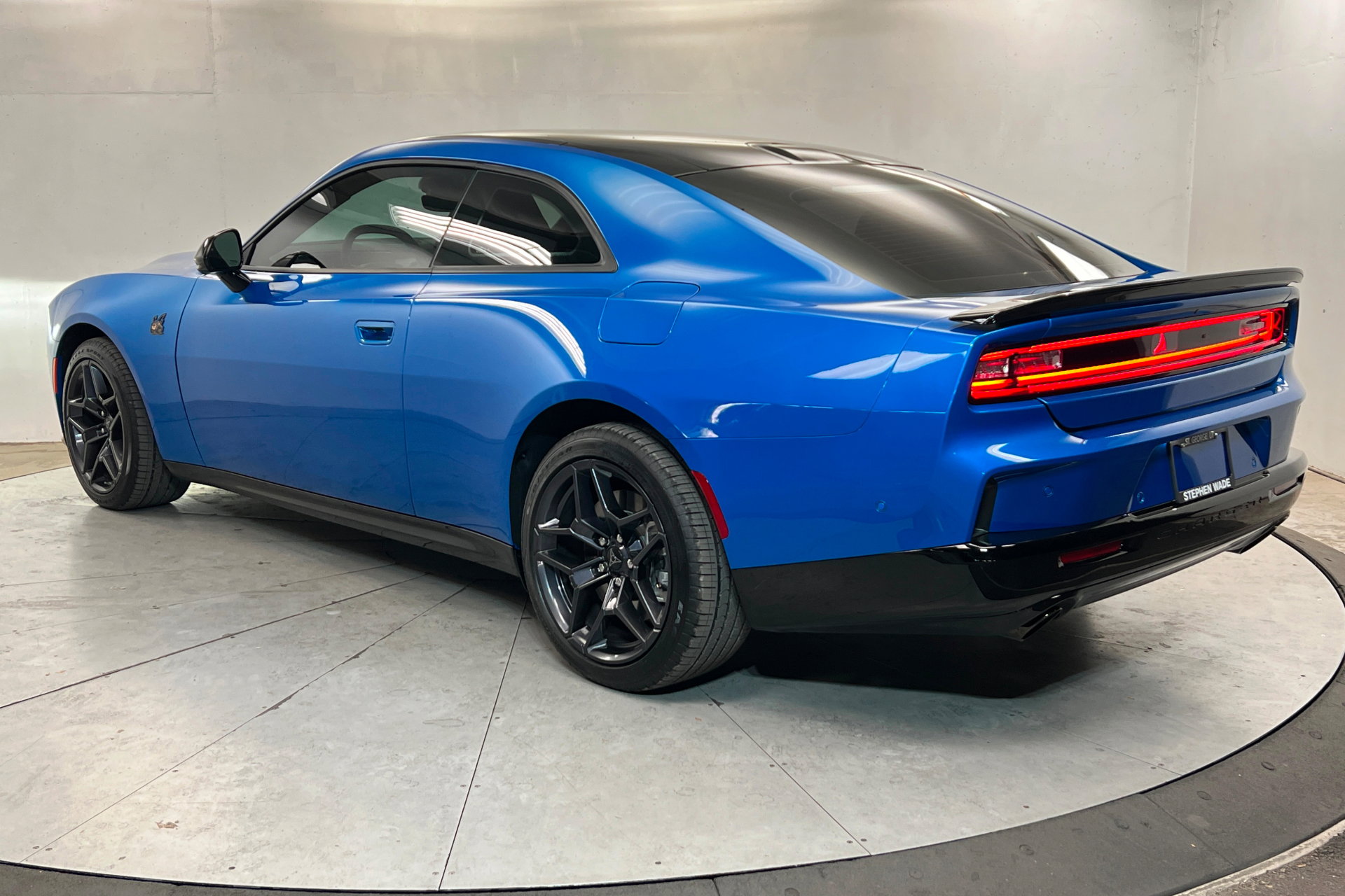 Used 2026 Dodge Charger Scat Pack image 3