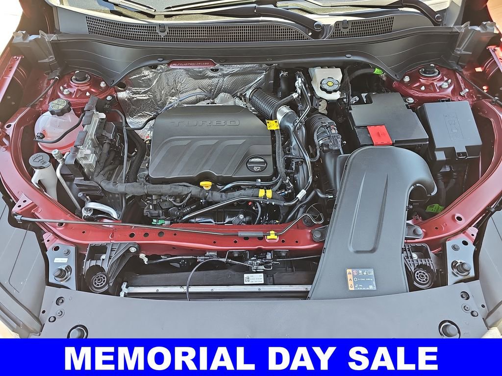 New 2025 Chevrolet Trax LT w/ Driver Confidence Package FWD image 31