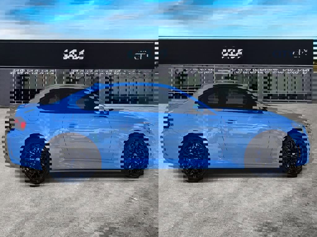 Used 2023 BMW M2 w/ Lighting Package RWD image 2