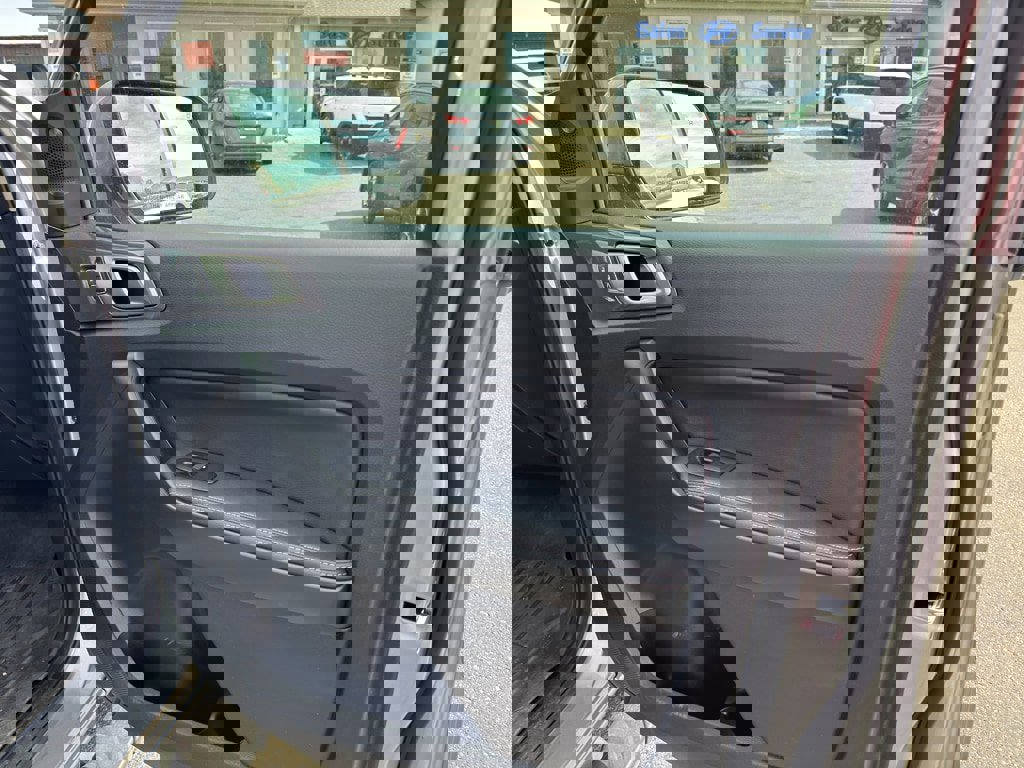 Used 2020 Ford Ranger Lariat w/ Equipment Group 501A Mid image 18