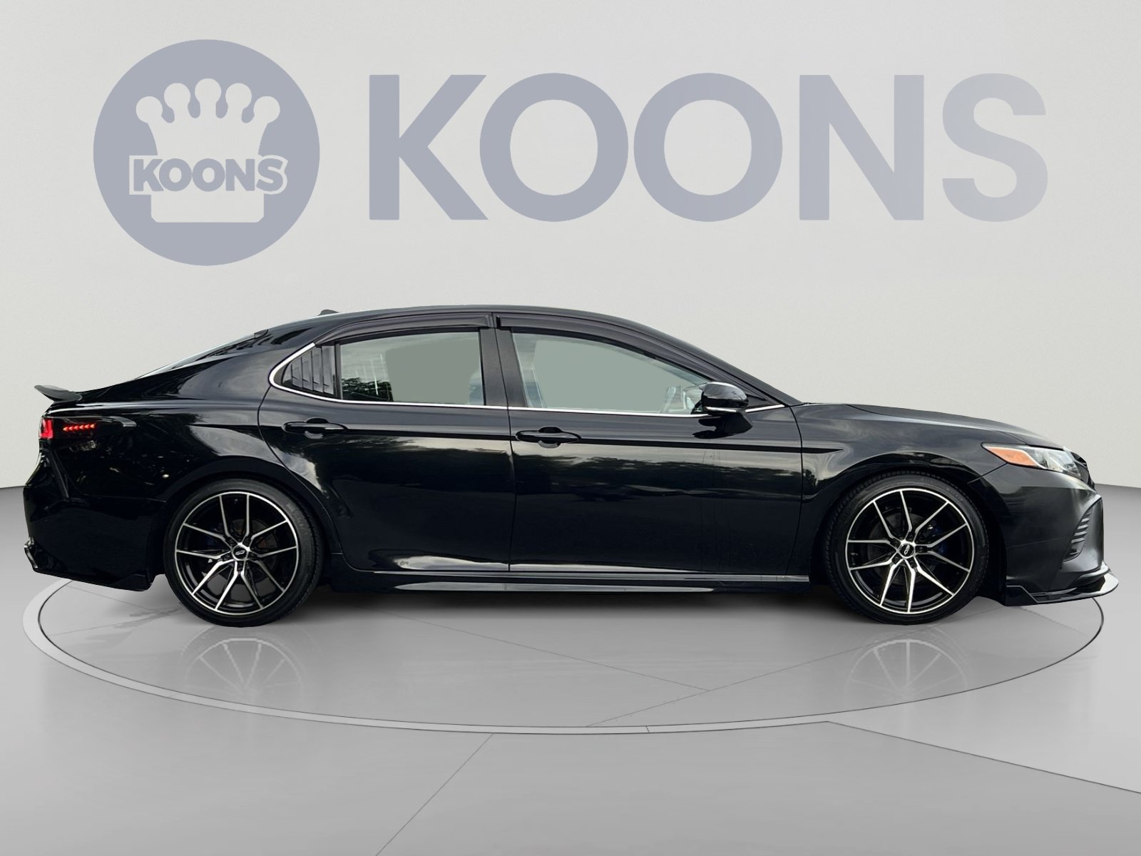 Used 2019 Toyota Camry SE w/ Audio Package FWD image 12