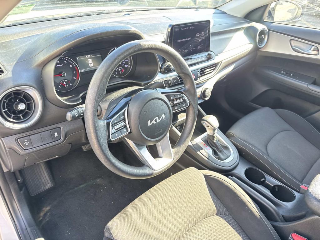 Used 2024 Kia Forte LXS image 19