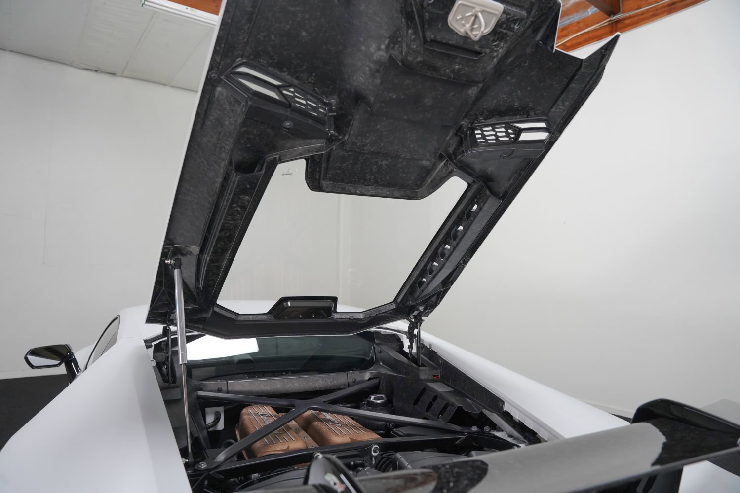 Used 2018 Lamborghini Huracan Performante image 52