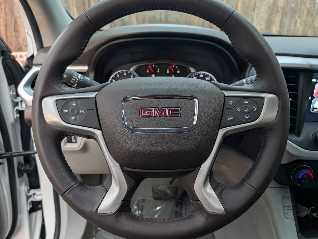 Used 2017 GMC Acadia SLT image 17