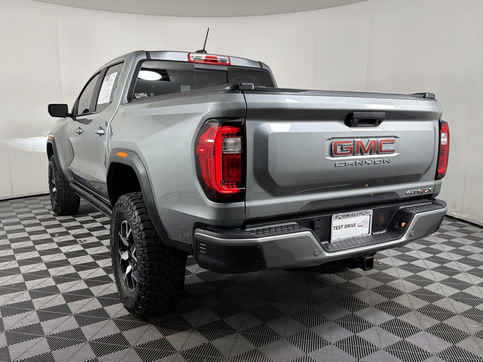 Used 2024 GMC Canyon AT4X AWD/4WD image 4