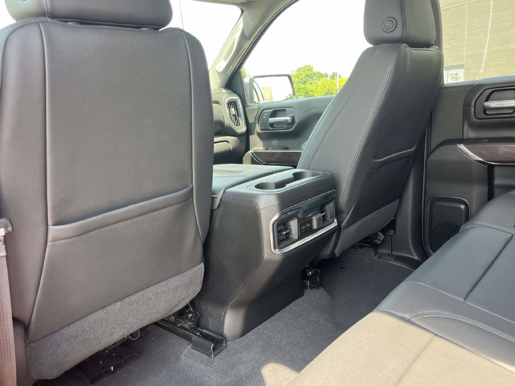 Used 2022 GMC Sierra 1500 SLT w/ SLT Premium Plus Package AWD/4WD image 18