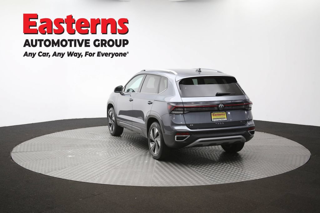 Used 2025 Volkswagen Taos SE AWD/4WD image 64
