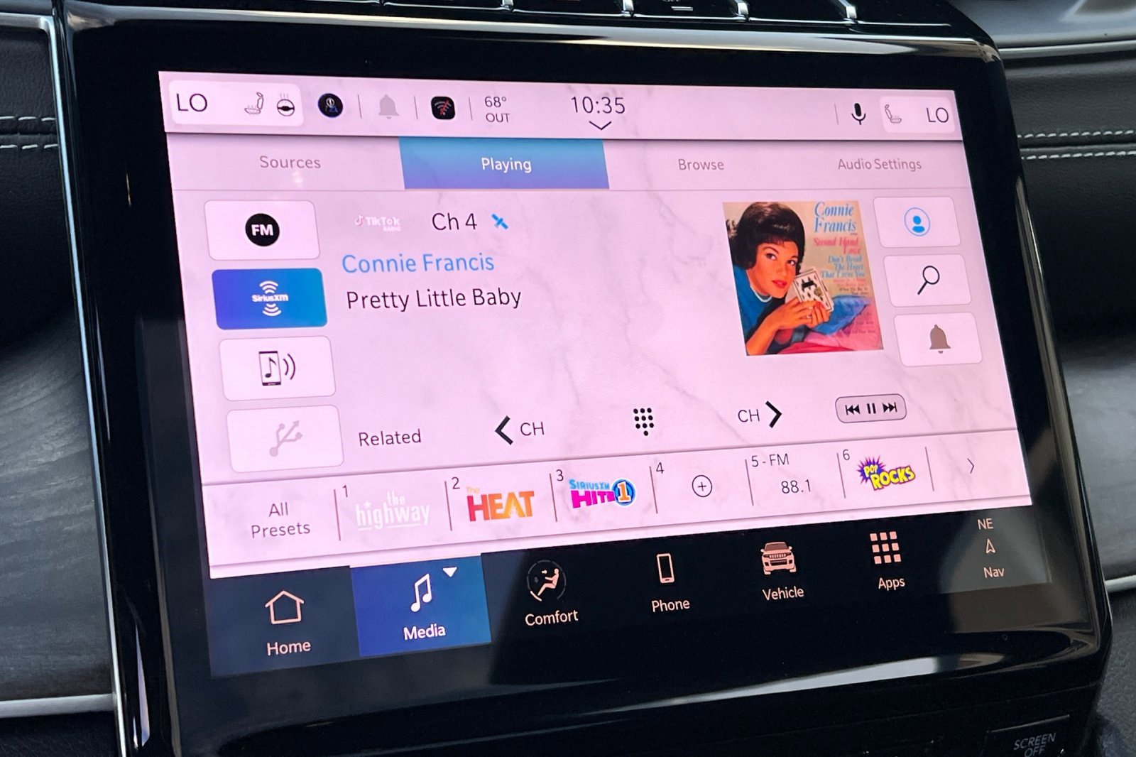 New 2025 Jeep Grand Cherokee Limited w/ Luxury Tech Group II image 18