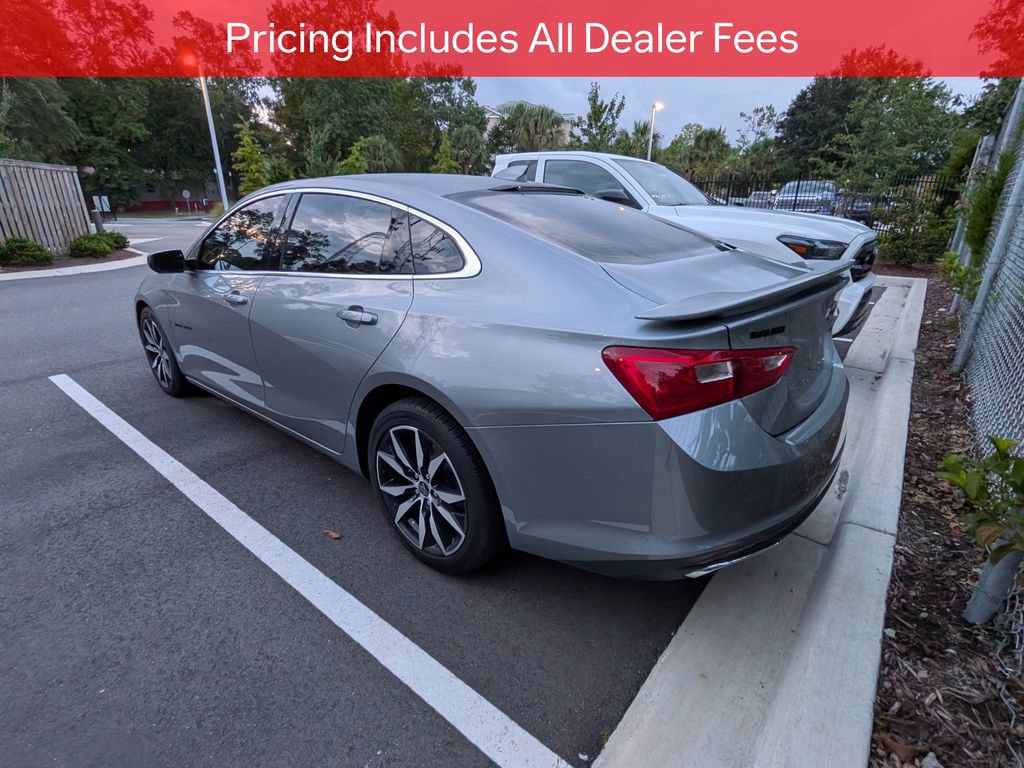 Used 2025 Chevrolet Malibu RS FWD image 4