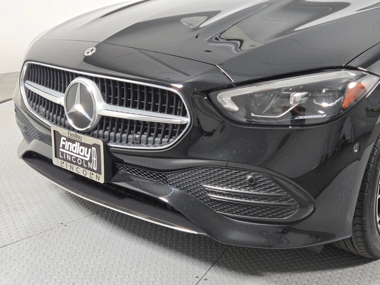 Used 2025 Mercedes-Benz C 300 Sedan image 8