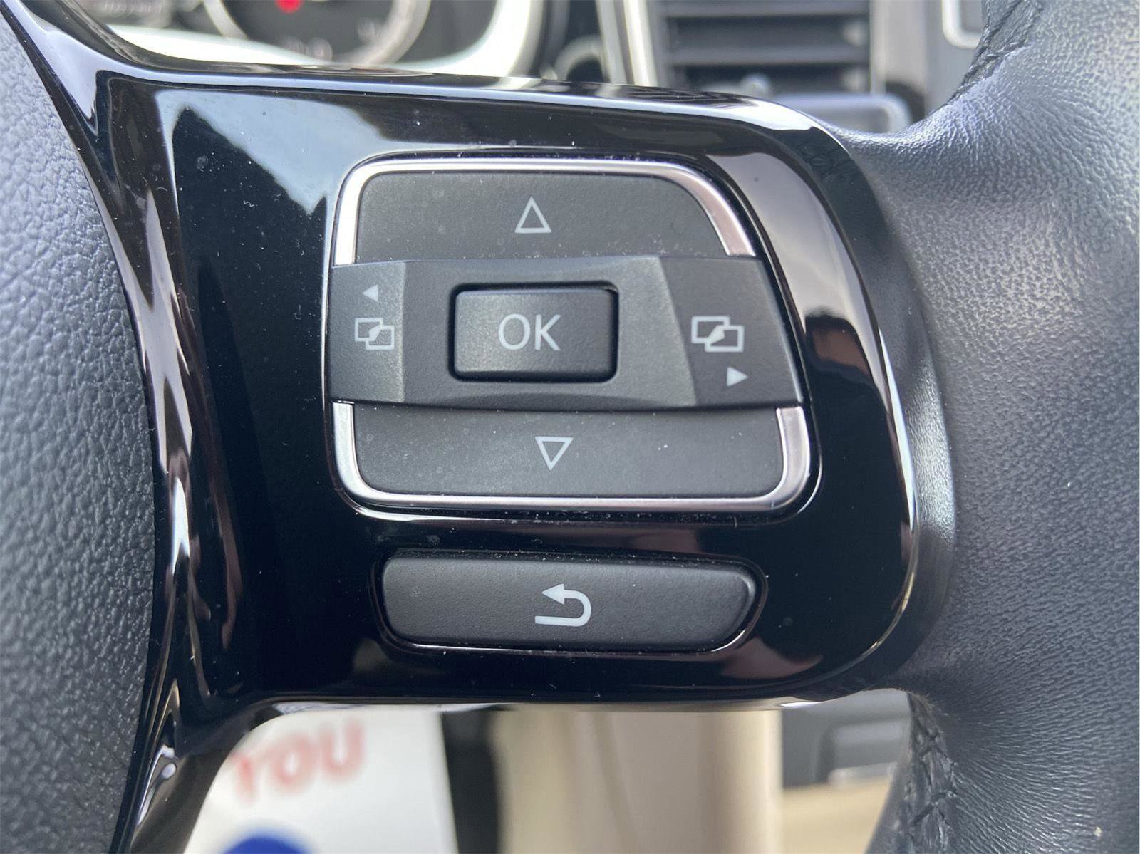 Used 2013 Volkswagen Beetle 2.5 image 25