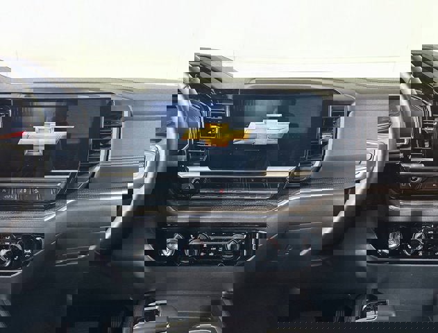 Certified 2023 Chevrolet Silverado 1500 RST AWD/4WD image 11