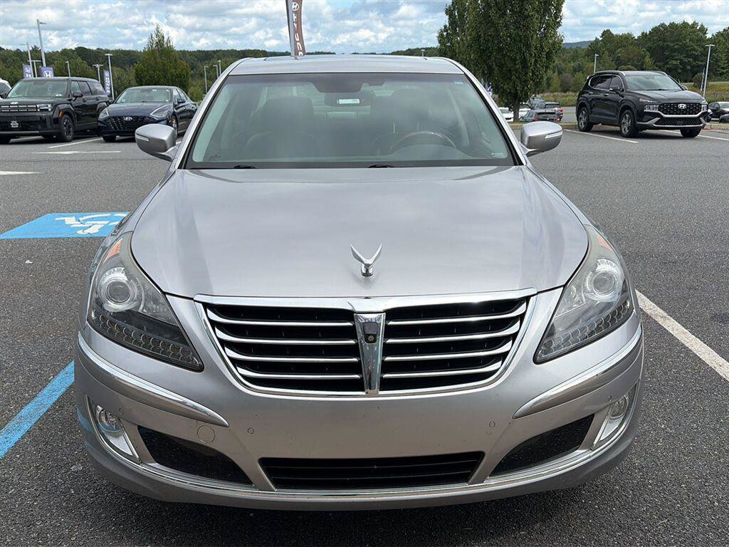 Used 2013 Hyundai Equus Ultimate RWD image 2
