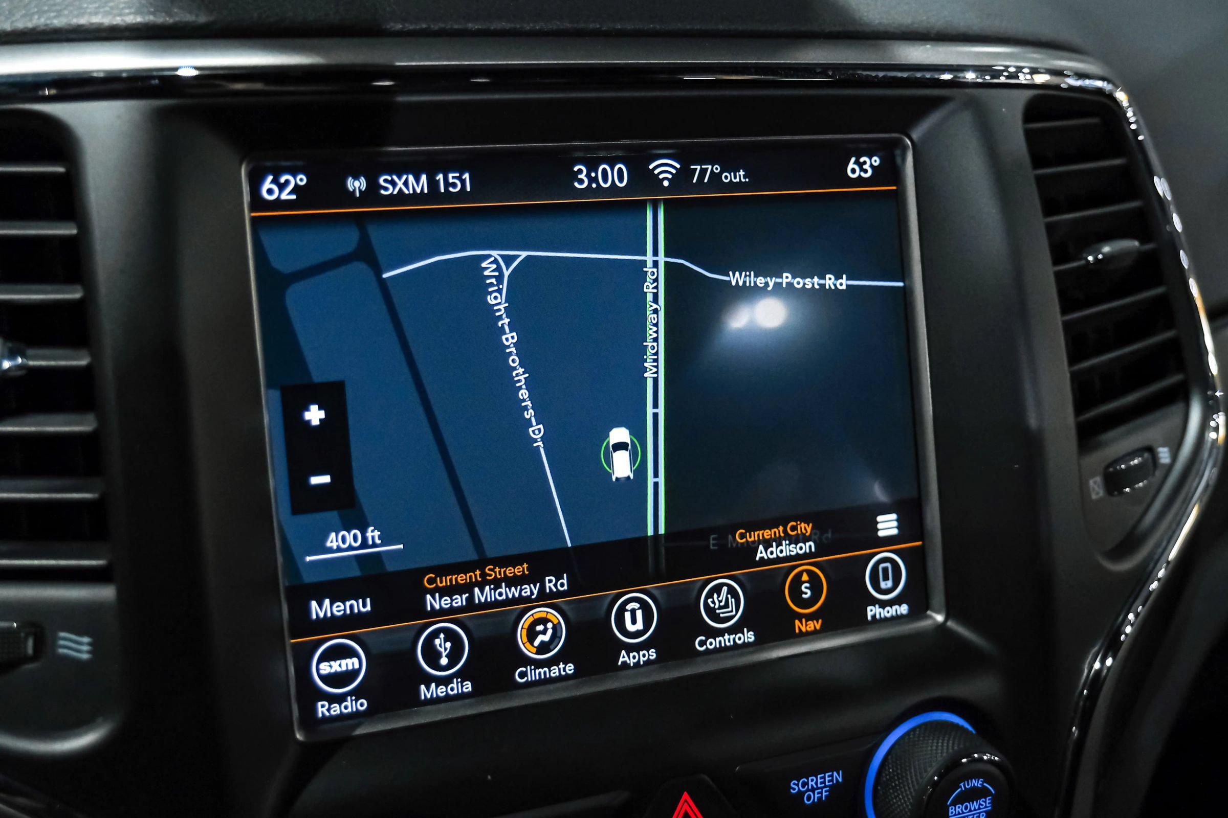 Used 2018 Jeep Grand Cherokee Altitude AWD/4WD image 22