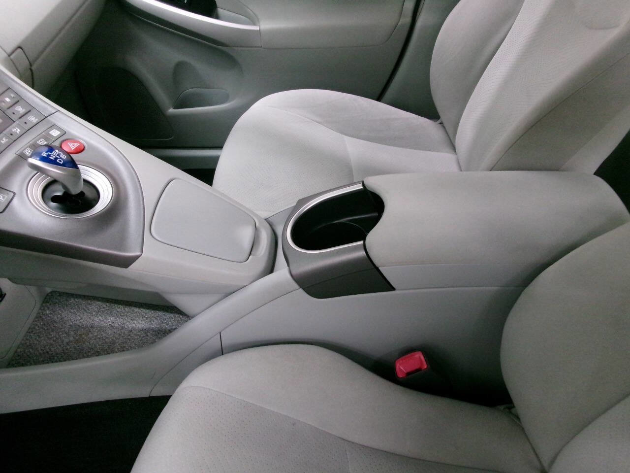 Used 2013 Toyota Prius Two image 18