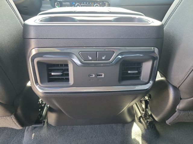 Used 2026 Chevrolet Silverado 1500 High Country AWD/4WD image 12