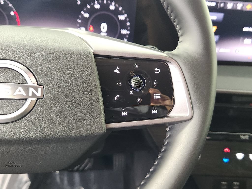 Certified 2025 Nissan Murano SV AWD/4WD image 25