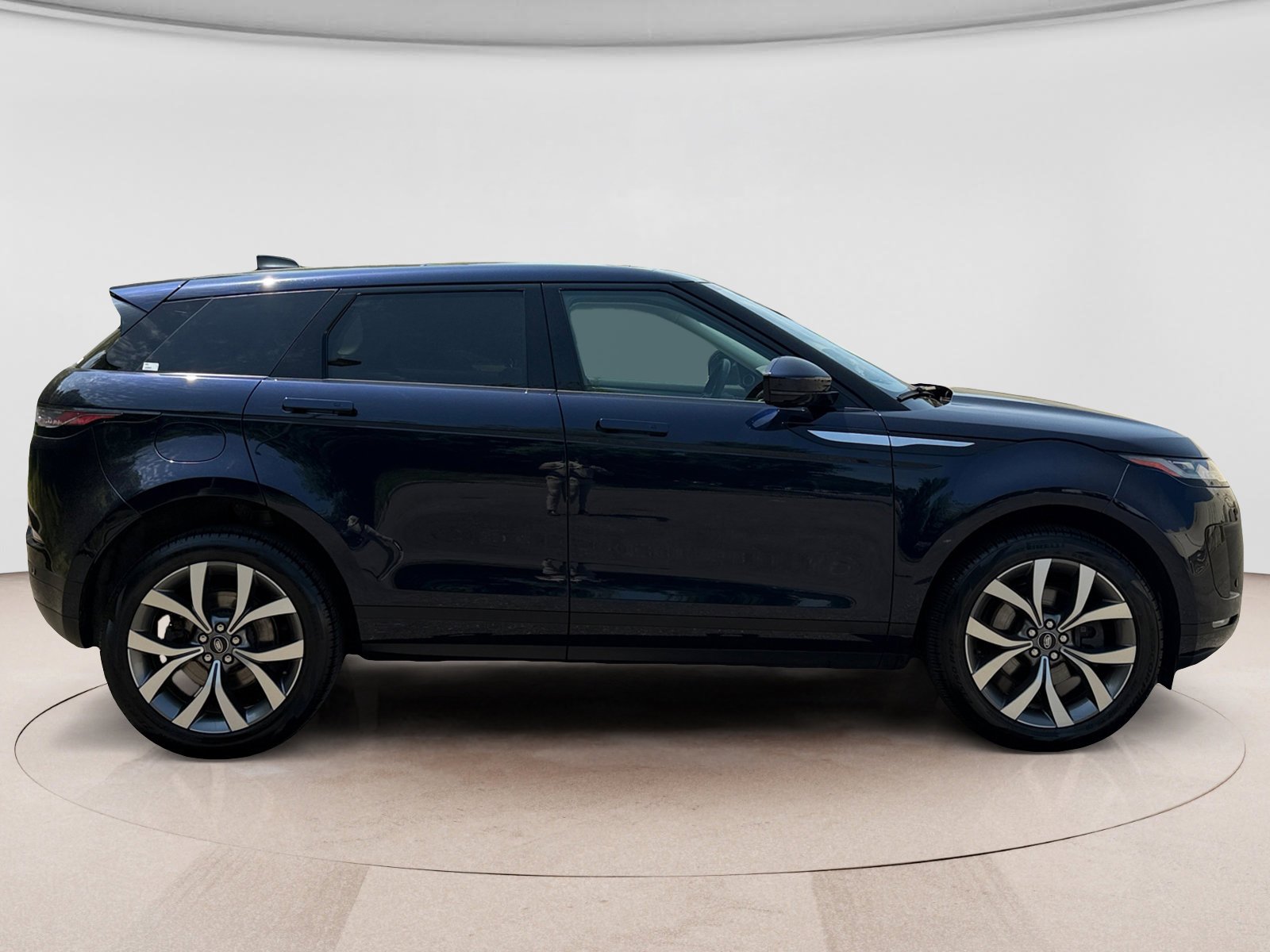 Used 2023 Land Rover Range Rover Evoque SE AWD/4WD image 6