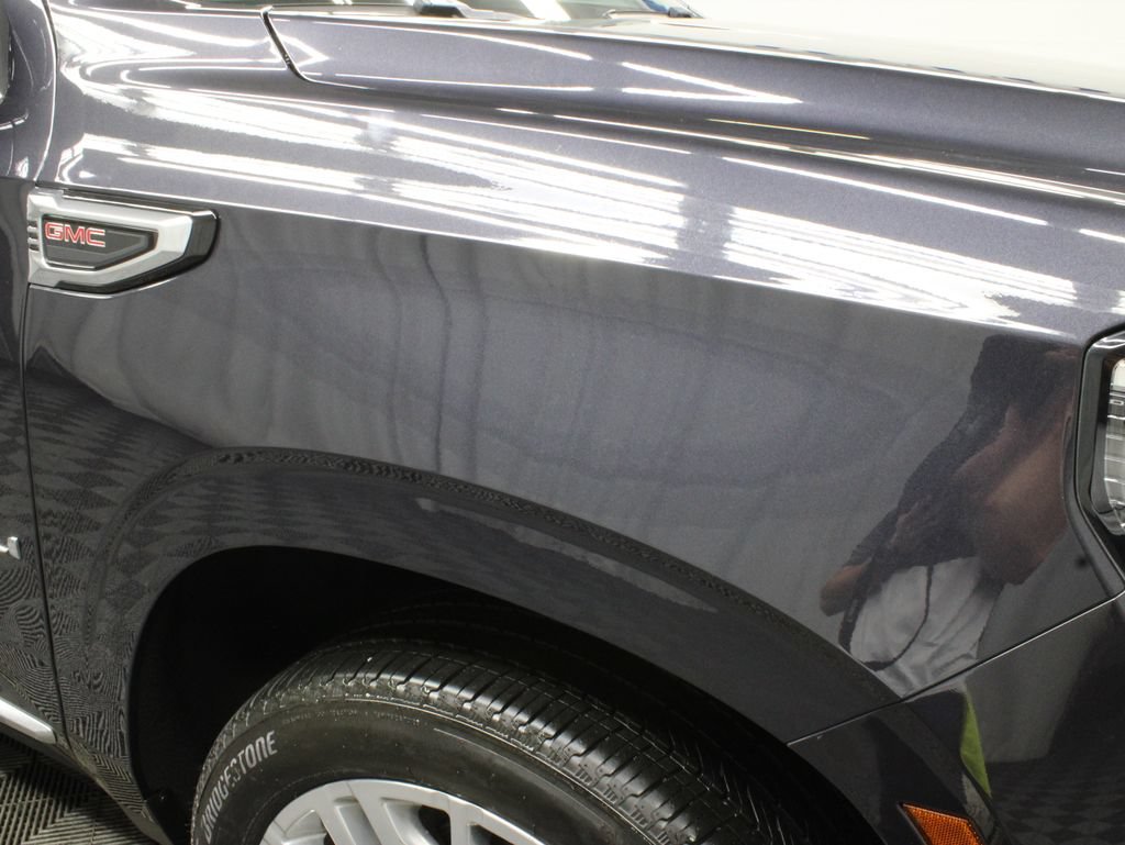 Used 2025 GMC Yukon XL Denali AWD/4WD image 39