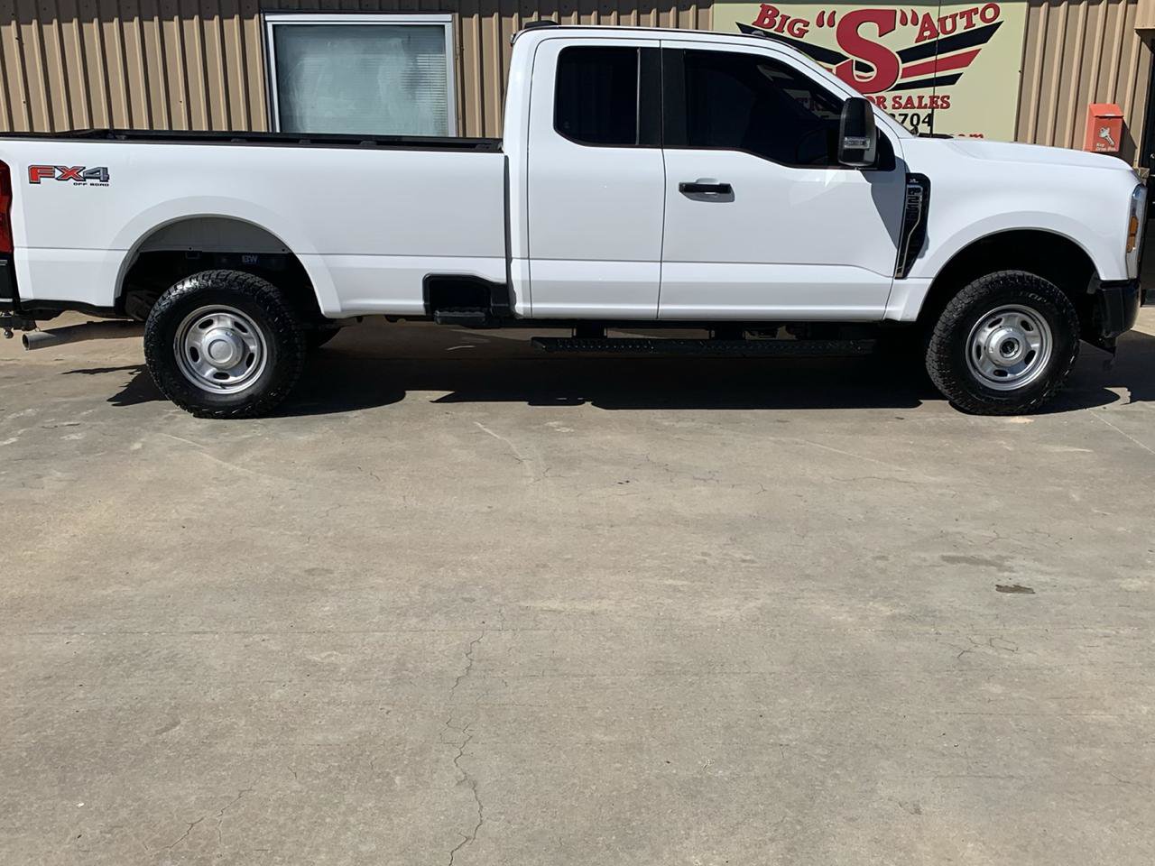 Used 2024 Ford F250 XL w/ XL Driver Assist Package AWD/4WD image 6