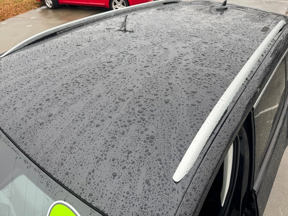 Used 2025 Volkswagen Tiguan SE image 23