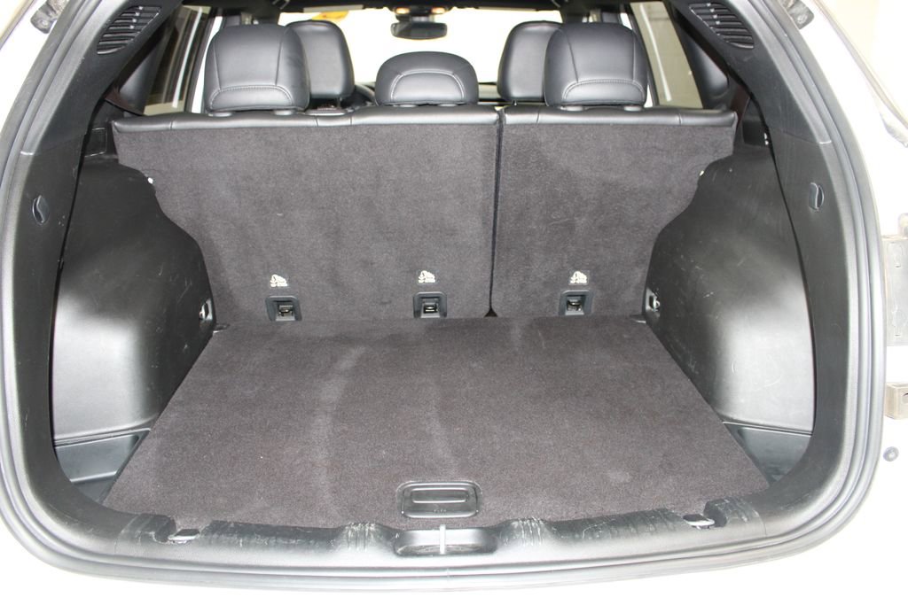Used 2024 Jeep Compass Latitude image 24