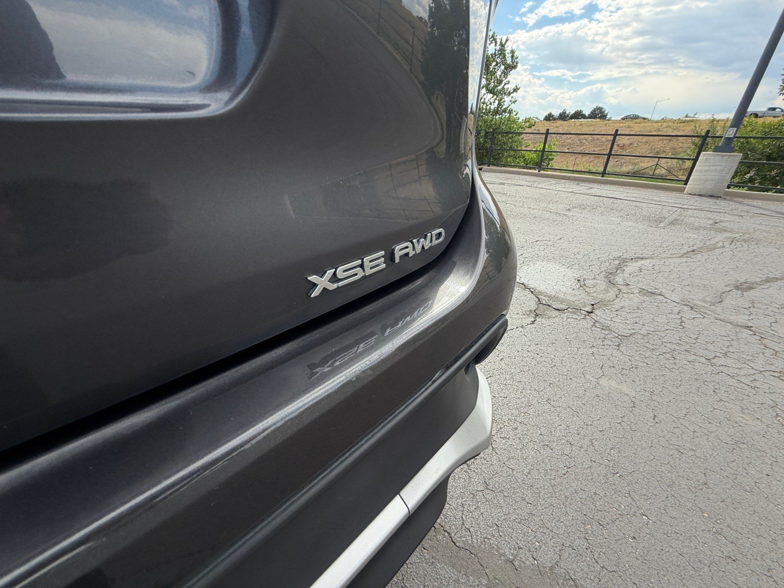 Used 2021 Toyota Highlander XSE AWD/4WD image 23