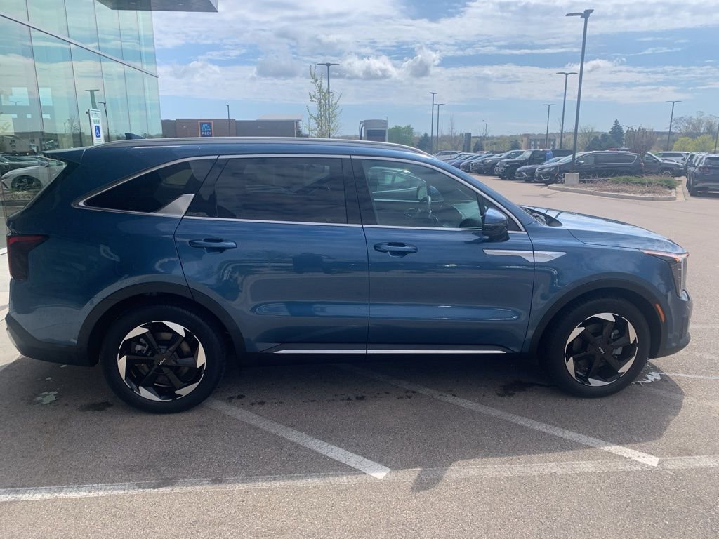 Used 2025 Kia Sorento SX Prestige AWD/4WD image 8