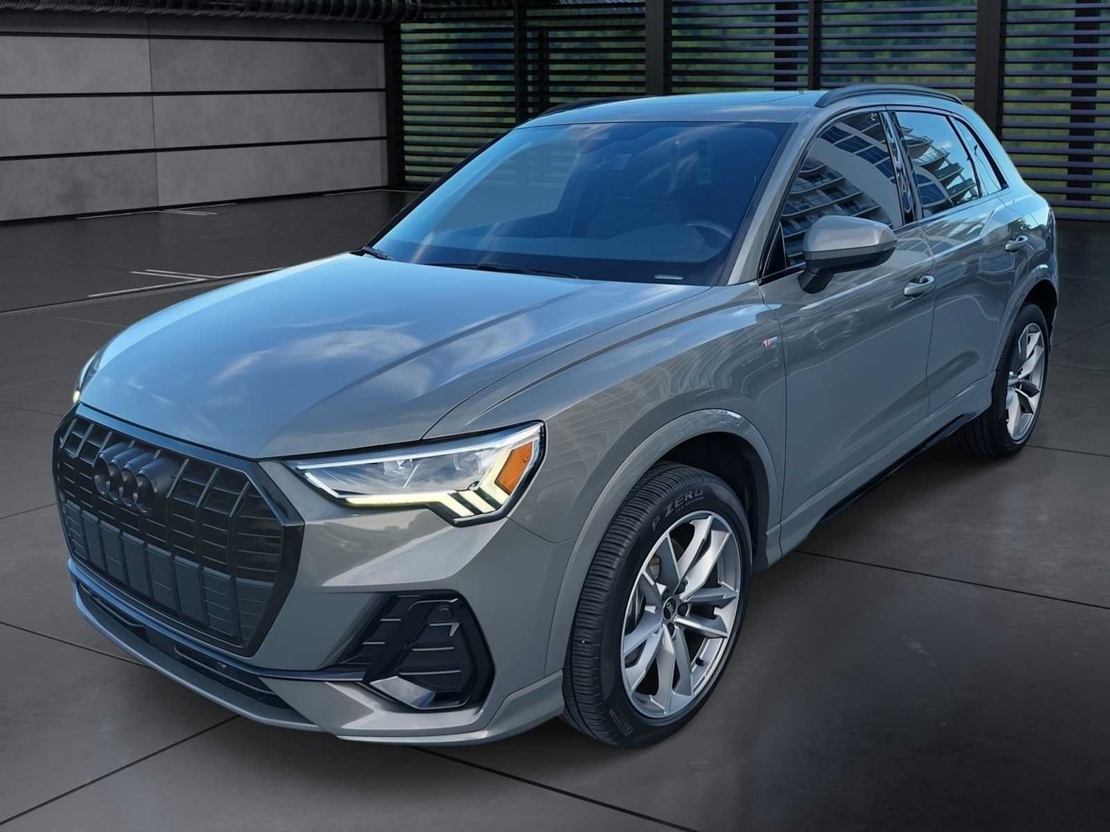 Certified 2024 Audi Q3 2.0T Premium AWD/4WD image 1