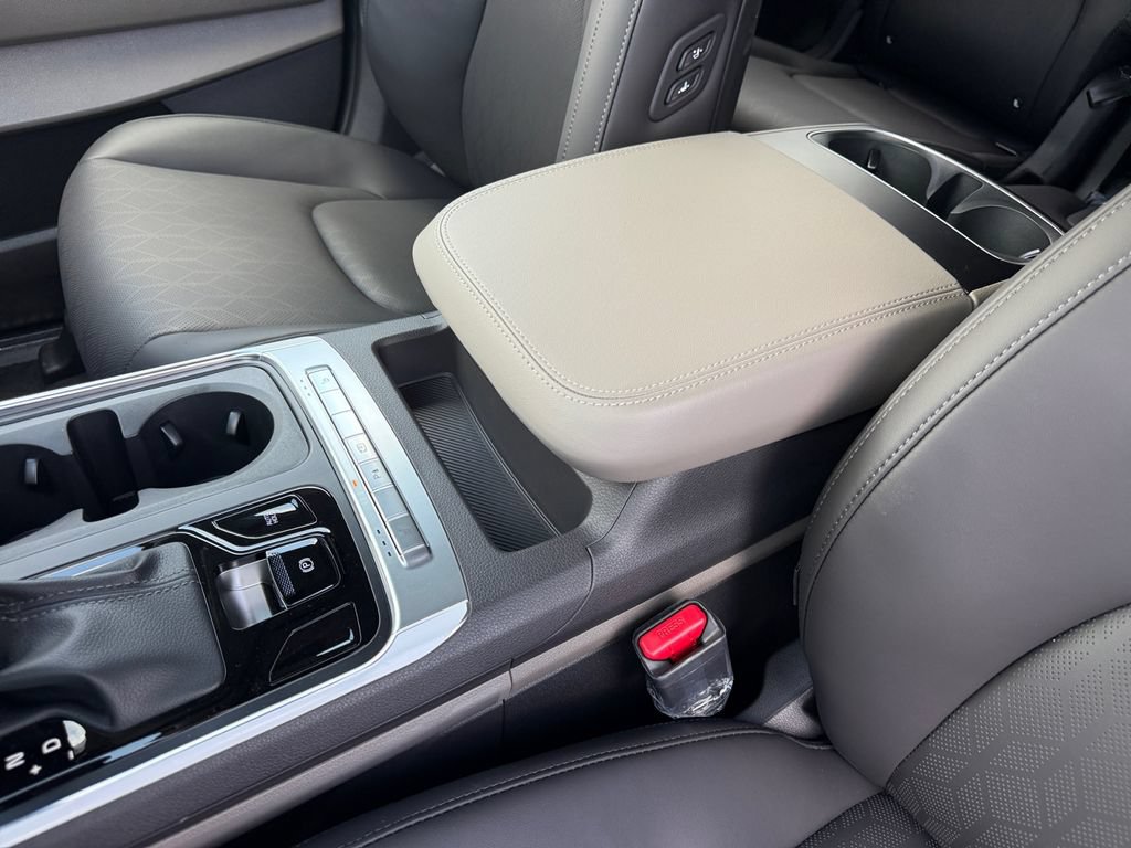 New 2027 Kia Carnival EX FWD image 23