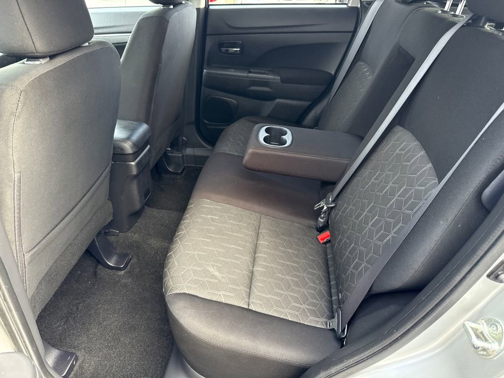 Used 2024 Mitsubishi Outlander Sport ES image 17
