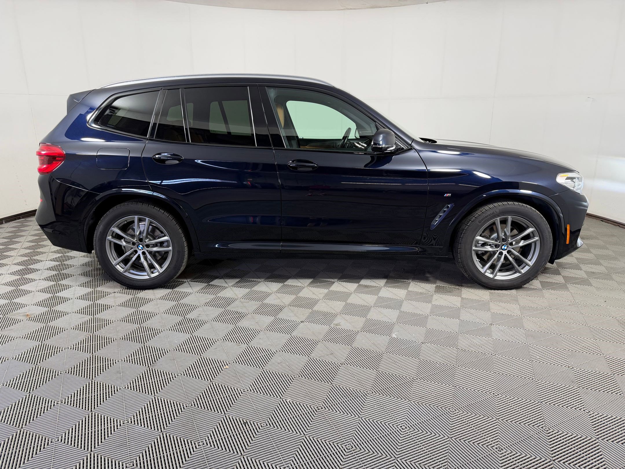 Used 2019 BMW X3 xDrive30i w/ M Sport Package 2 AWD/4WD image 8