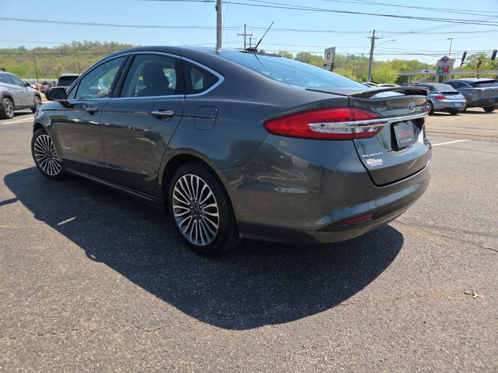 Used 2018 Ford Fusion Titanium FWD image 4