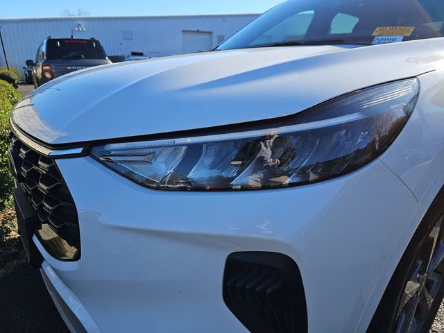 Used 2023 Ford Escape ST-Line image 32